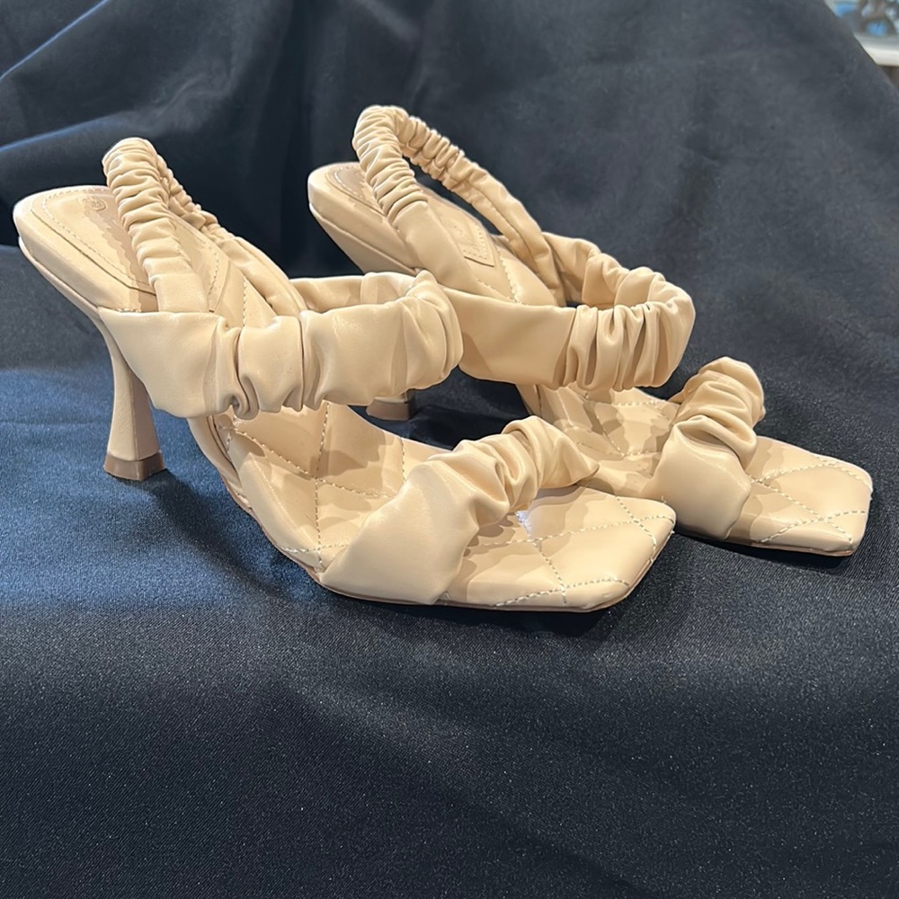 Tan size 6.5 square toe tan heels